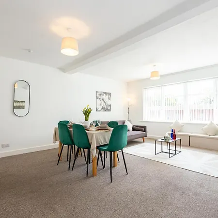 Manchester Airport Modernised Apartment - Free Parking Cheadle Hulme Exterior photo