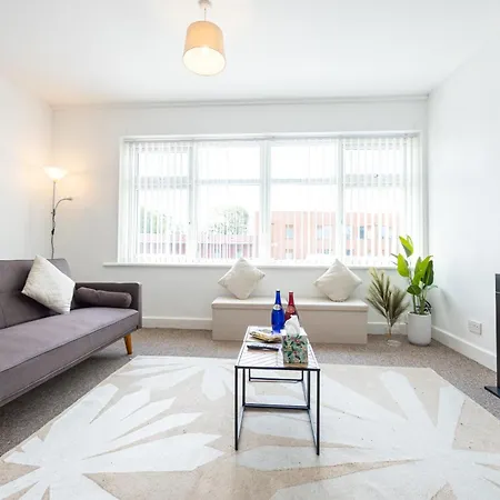 Manchester Airport Modernised Apartment - Free Parking Cheadle Hulme Exterior photo